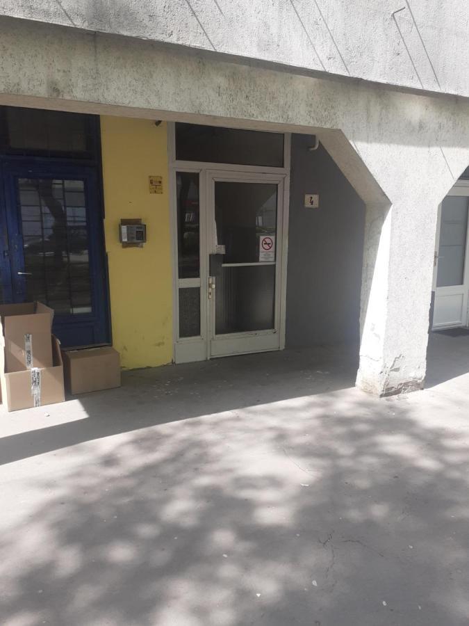 Jókai Apartman Békéscsaba Bekescsaba Exterior foto